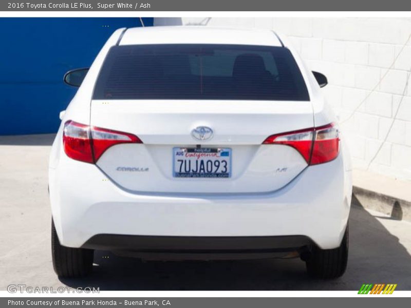 Super White / Ash 2016 Toyota Corolla LE Plus