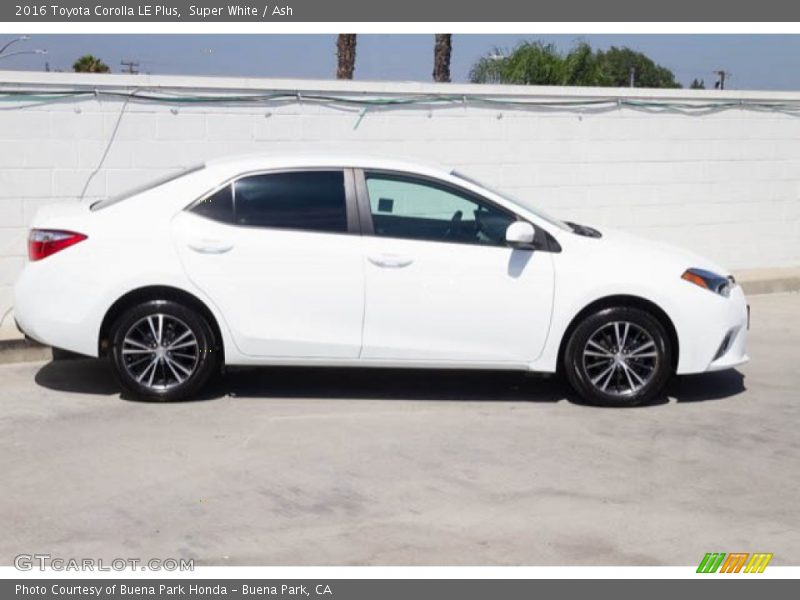 Super White / Ash 2016 Toyota Corolla LE Plus