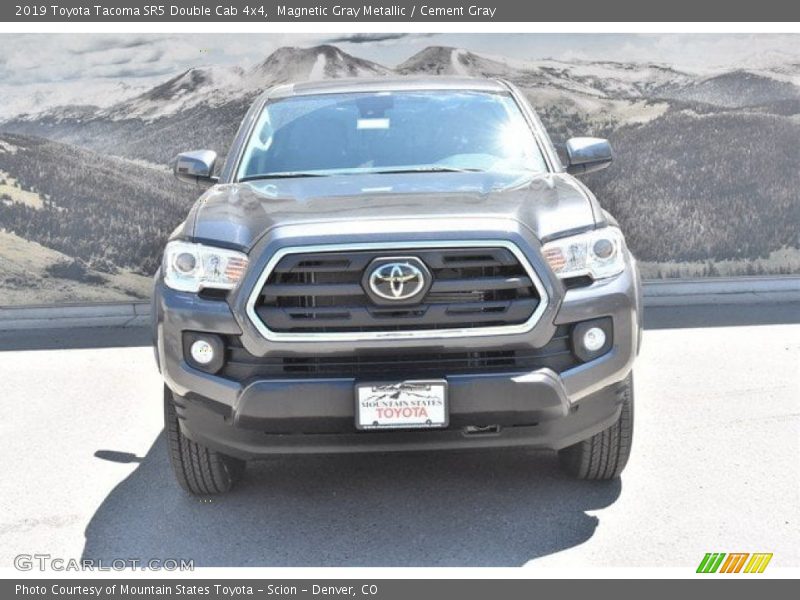 Magnetic Gray Metallic / Cement Gray 2019 Toyota Tacoma SR5 Double Cab 4x4