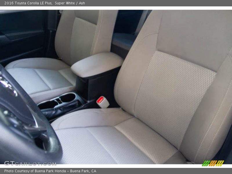 Super White / Ash 2016 Toyota Corolla LE Plus