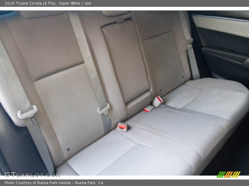 Super White / Ash 2016 Toyota Corolla LE Plus