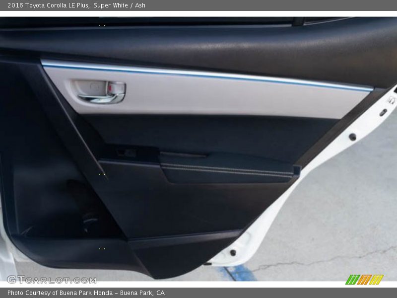 Super White / Ash 2016 Toyota Corolla LE Plus