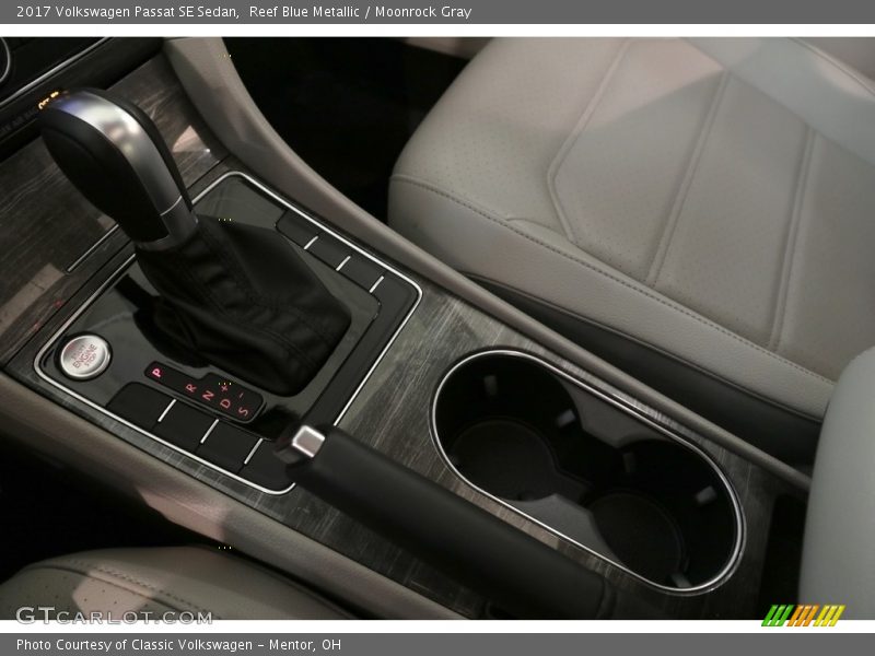 Reef Blue Metallic / Moonrock Gray 2017 Volkswagen Passat SE Sedan