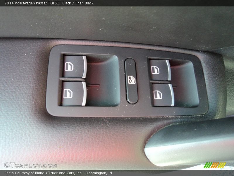 Black / Titan Black 2014 Volkswagen Passat TDI SE