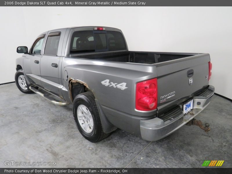 Mineral Gray Metallic / Medium Slate Gray 2006 Dodge Dakota SLT Quad Cab 4x4