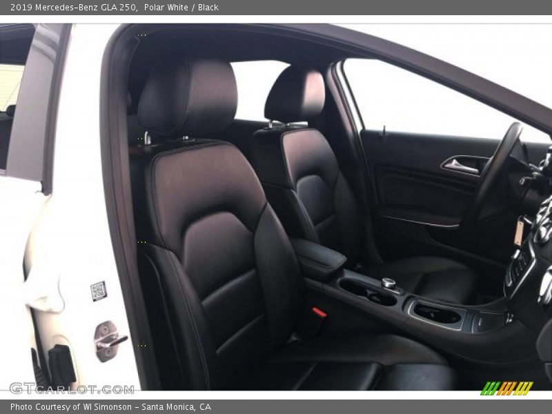 Polar White / Black 2019 Mercedes-Benz GLA 250