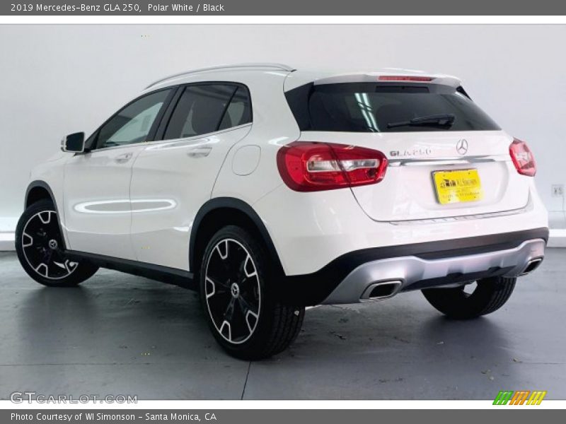 Polar White / Black 2019 Mercedes-Benz GLA 250