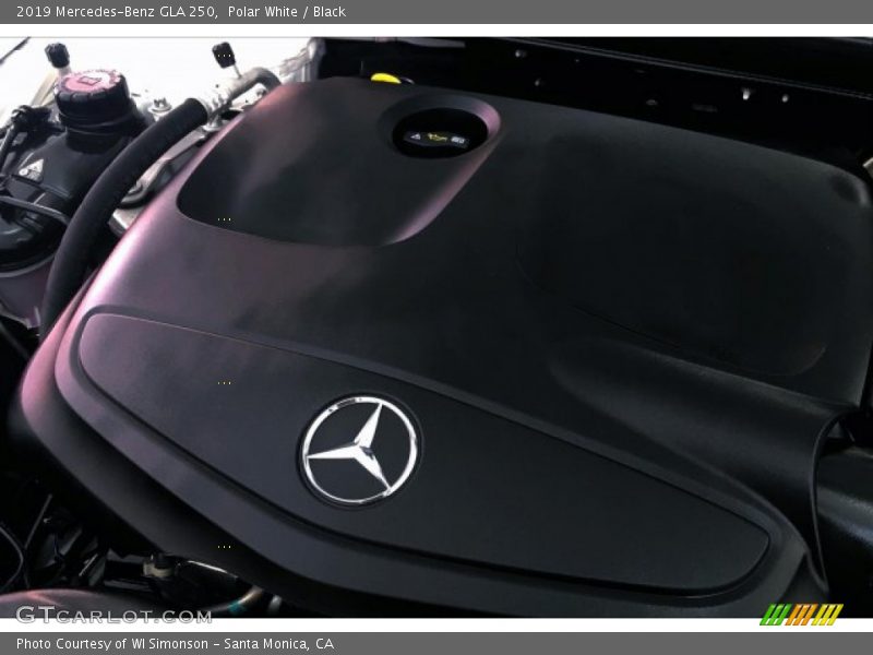 Polar White / Black 2019 Mercedes-Benz GLA 250