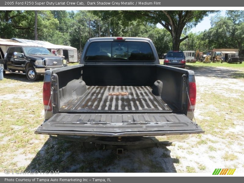 Dark Shadow Grey Metallic / Medium Flint 2005 Ford F250 Super Duty Lariat Crew Cab