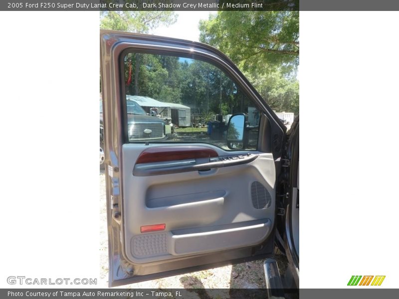 Dark Shadow Grey Metallic / Medium Flint 2005 Ford F250 Super Duty Lariat Crew Cab
