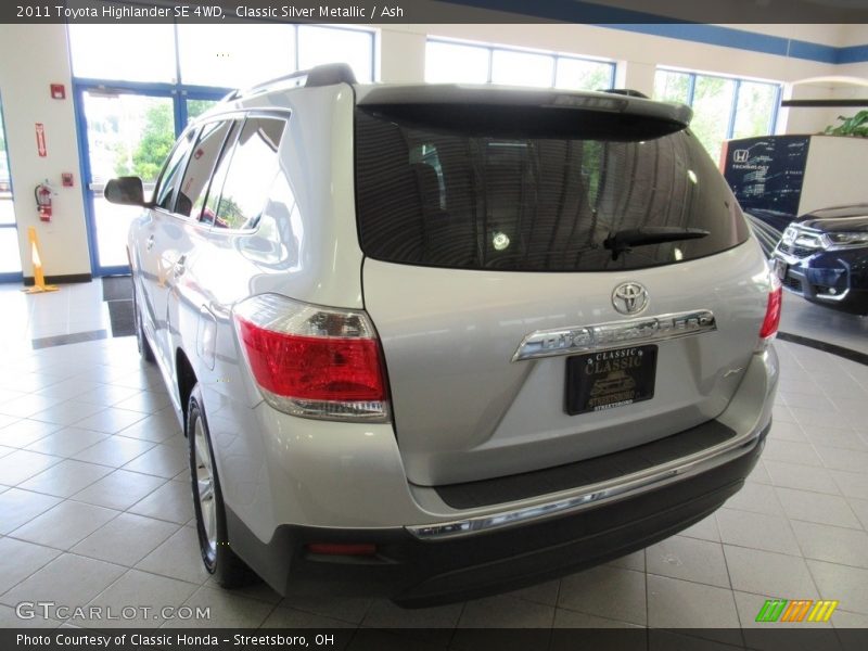 Classic Silver Metallic / Ash 2011 Toyota Highlander SE 4WD