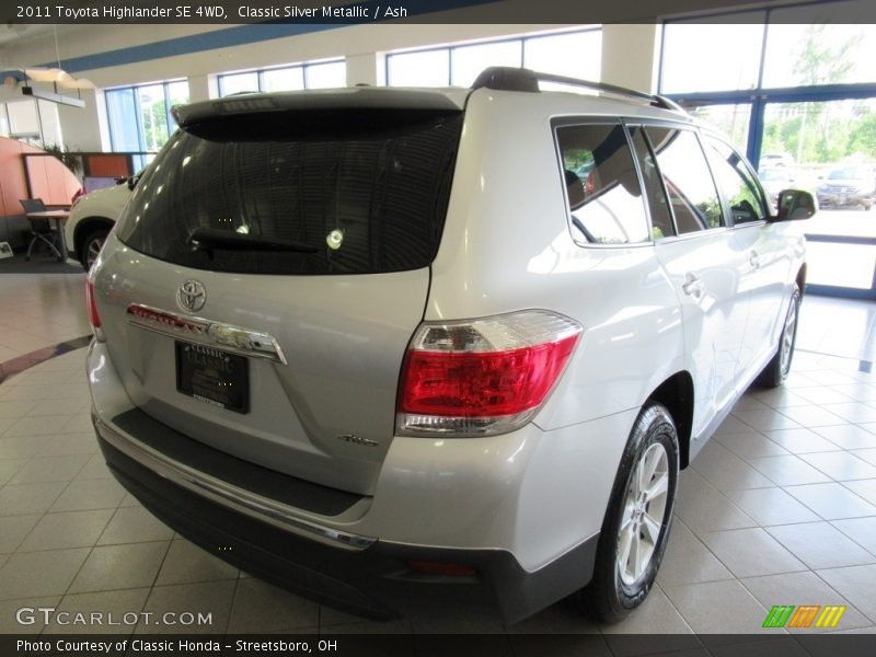 Classic Silver Metallic / Ash 2011 Toyota Highlander SE 4WD