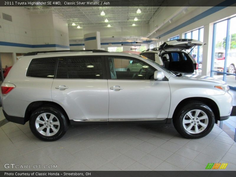 Classic Silver Metallic / Ash 2011 Toyota Highlander SE 4WD