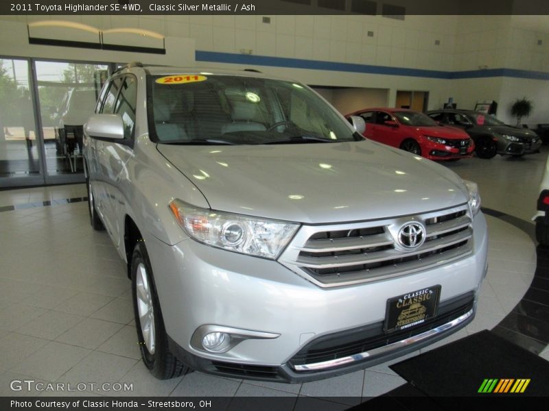 Classic Silver Metallic / Ash 2011 Toyota Highlander SE 4WD
