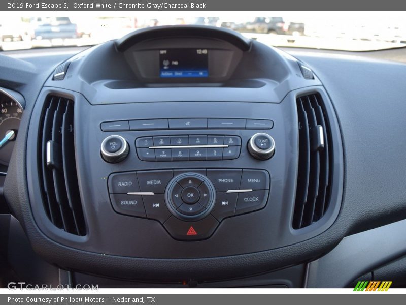 Oxford White / Chromite Gray/Charcoal Black 2019 Ford Escape S