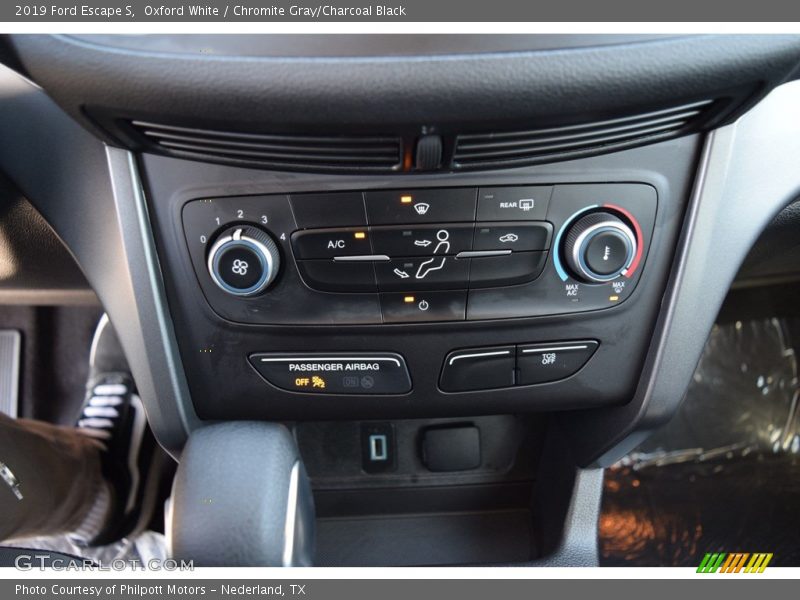 Oxford White / Chromite Gray/Charcoal Black 2019 Ford Escape S