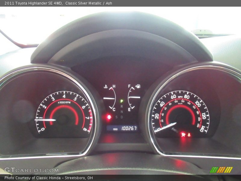 Classic Silver Metallic / Ash 2011 Toyota Highlander SE 4WD