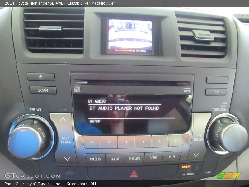 Classic Silver Metallic / Ash 2011 Toyota Highlander SE 4WD