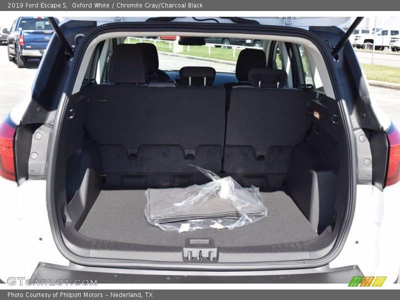 Oxford White / Chromite Gray/Charcoal Black 2019 Ford Escape S
