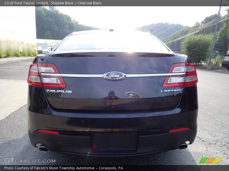 Shadow Black / Charcoal Black 2018 Ford Taurus Limited