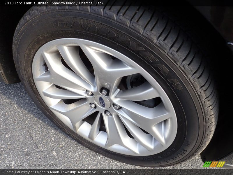 Shadow Black / Charcoal Black 2018 Ford Taurus Limited
