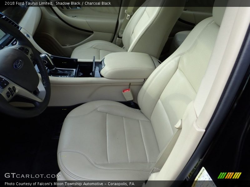 Front Seat of 2018 Taurus Limited