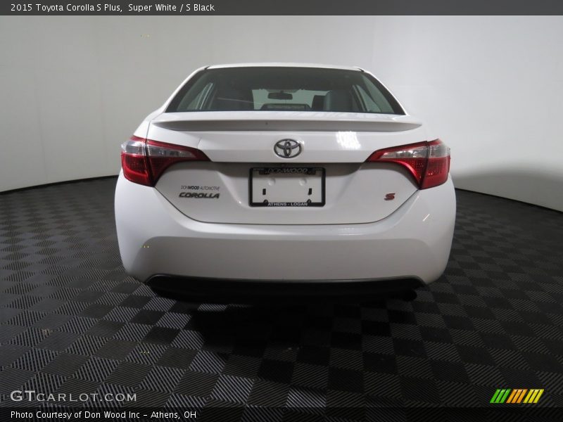 Super White / S Black 2015 Toyota Corolla S Plus