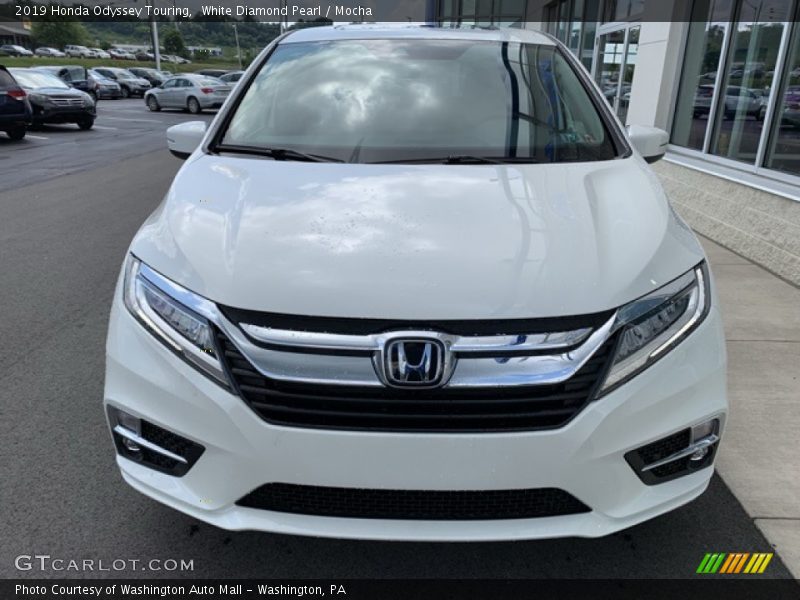 White Diamond Pearl / Mocha 2019 Honda Odyssey Touring