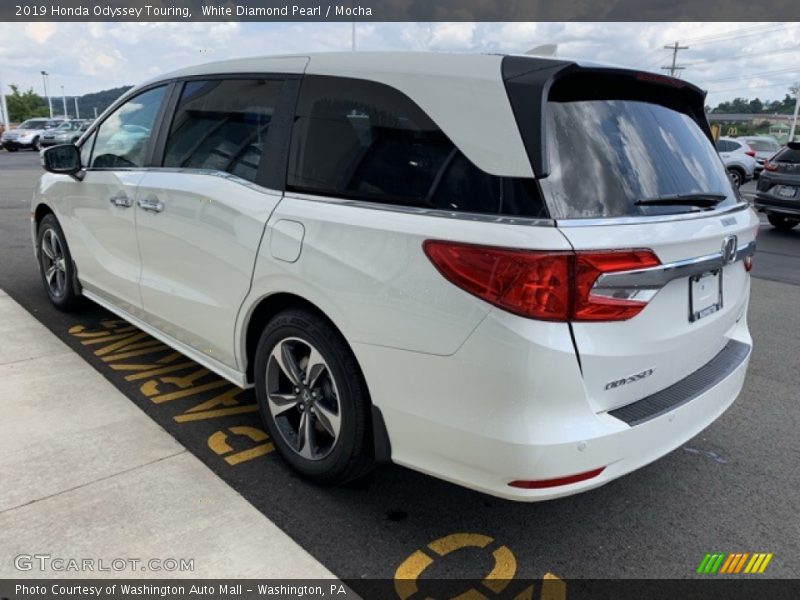 White Diamond Pearl / Mocha 2019 Honda Odyssey Touring