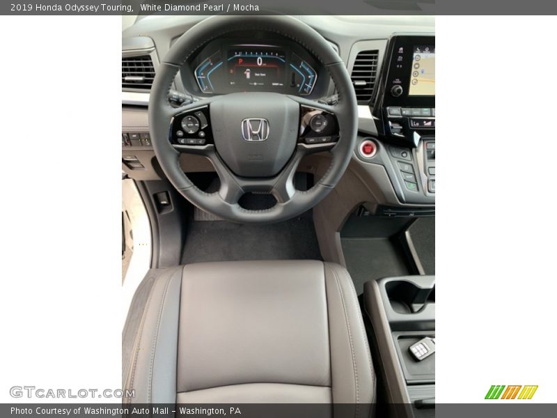 White Diamond Pearl / Mocha 2019 Honda Odyssey Touring