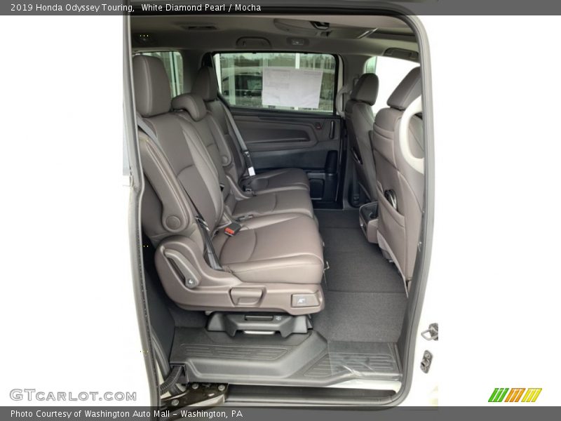 White Diamond Pearl / Mocha 2019 Honda Odyssey Touring