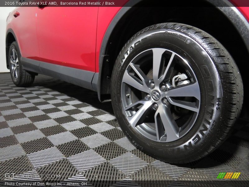 Barcelona Red Metallic / Black 2016 Toyota RAV4 XLE AWD