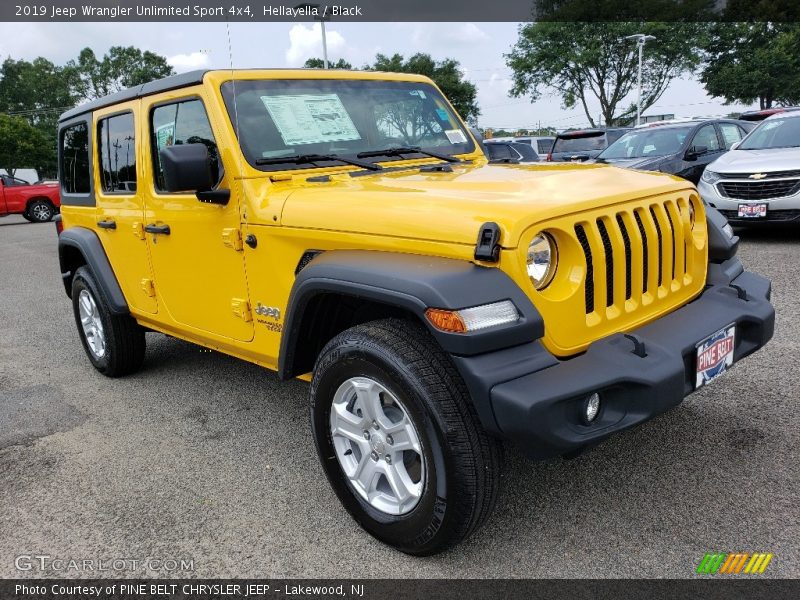 Front 3/4 View of 2019 Wrangler Unlimited Sport 4x4