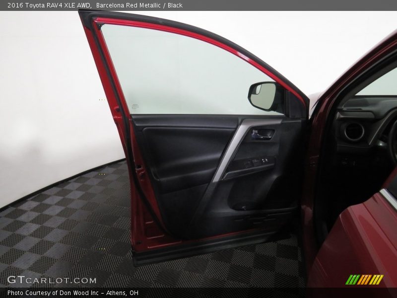 Barcelona Red Metallic / Black 2016 Toyota RAV4 XLE AWD