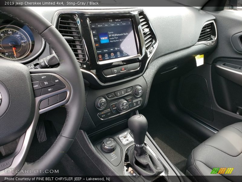 Sting-Gray / Black 2019 Jeep Cherokee Limited 4x4