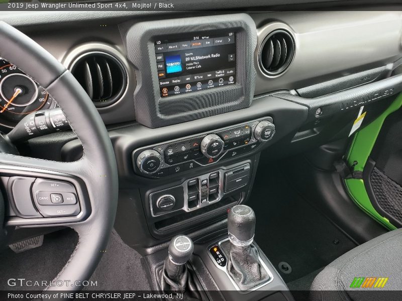 Controls of 2019 Wrangler Unlimited Sport 4x4