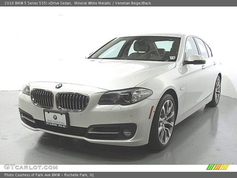 Mineral White Metallic / Venetian Beige/Black 2016 BMW 5 Series 535i xDrive Sedan