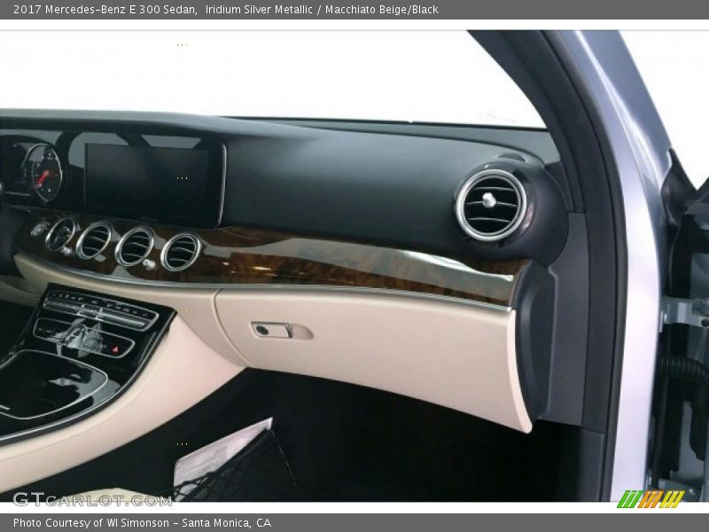 Iridium Silver Metallic / Macchiato Beige/Black 2017 Mercedes-Benz E 300 Sedan