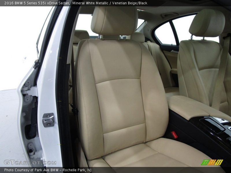 Mineral White Metallic / Venetian Beige/Black 2016 BMW 5 Series 535i xDrive Sedan