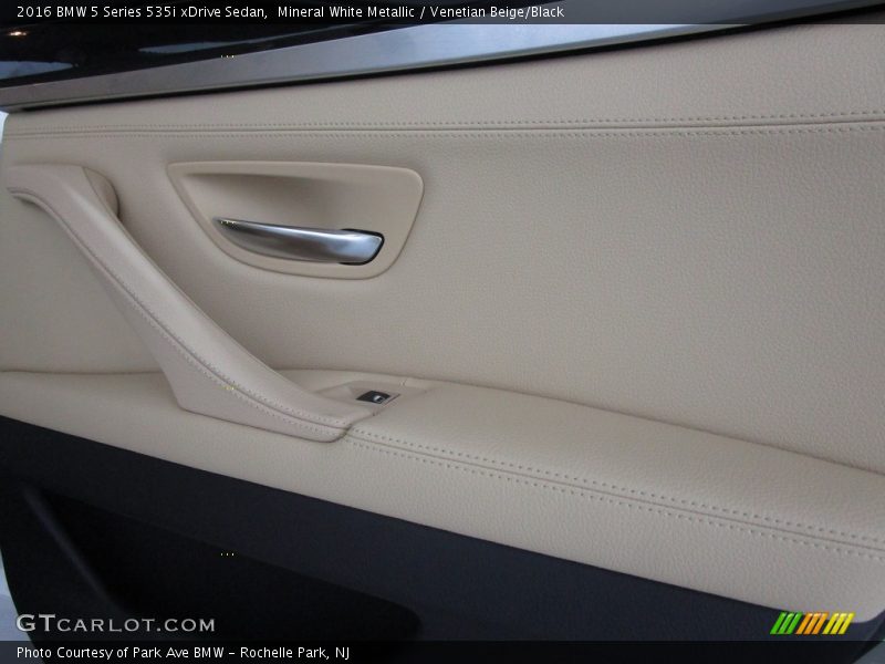 Mineral White Metallic / Venetian Beige/Black 2016 BMW 5 Series 535i xDrive Sedan