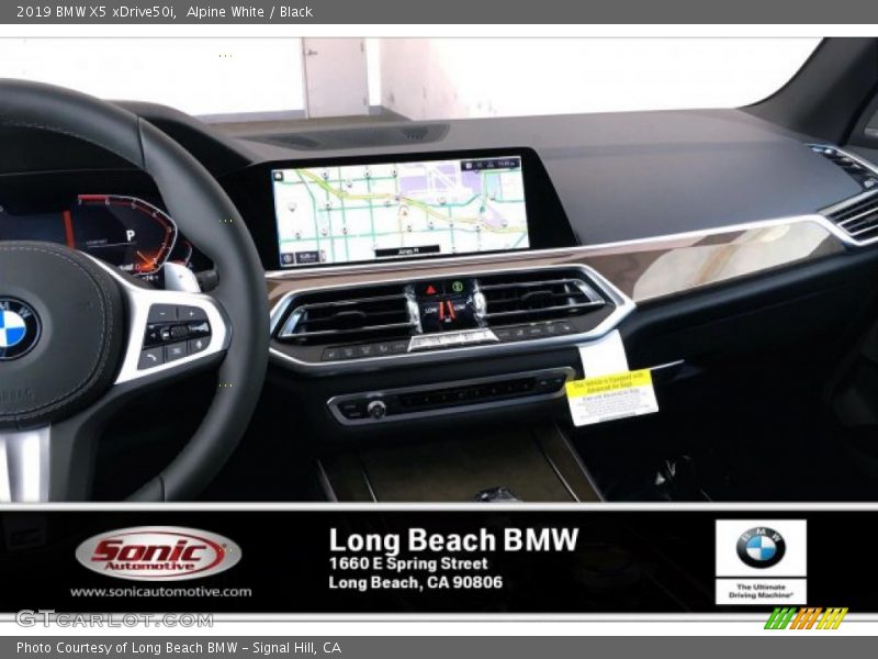Alpine White / Black 2019 BMW X5 xDrive50i