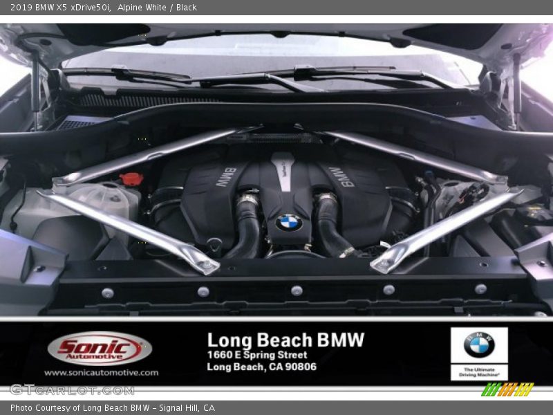 Alpine White / Black 2019 BMW X5 xDrive50i