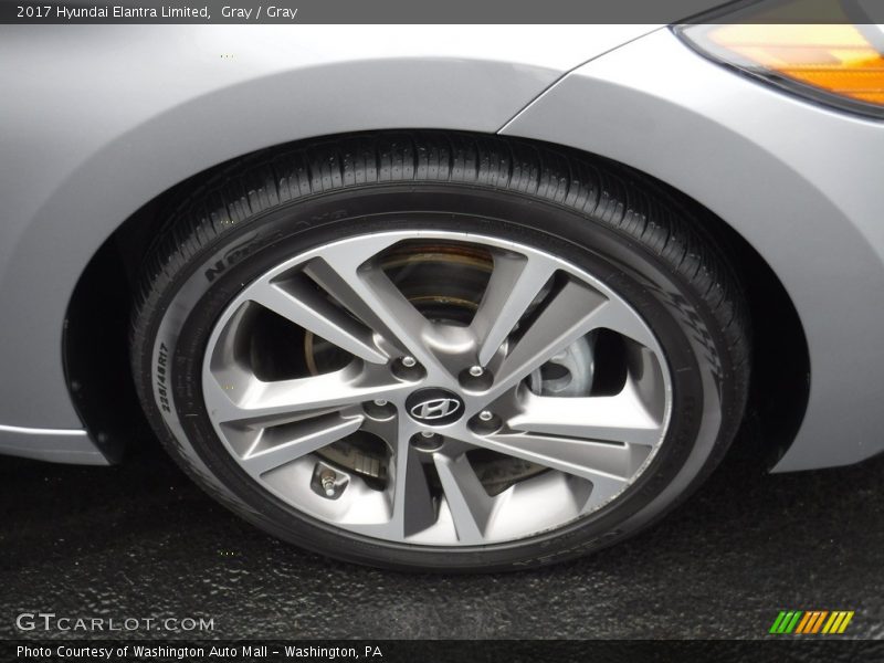 Gray / Gray 2017 Hyundai Elantra Limited