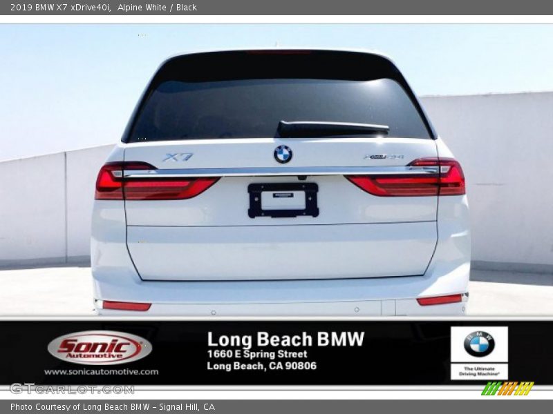 Alpine White / Black 2019 BMW X7 xDrive40i
