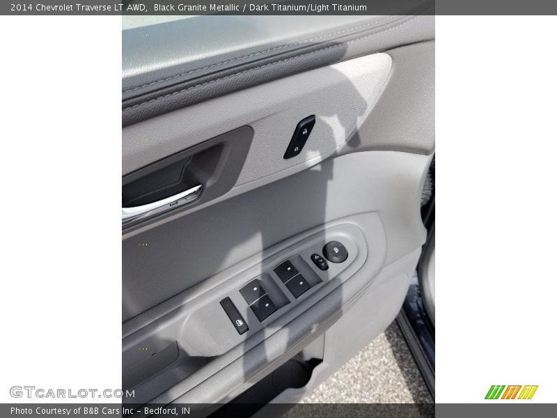 Black Granite Metallic / Dark Titanium/Light Titanium 2014 Chevrolet Traverse LT AWD