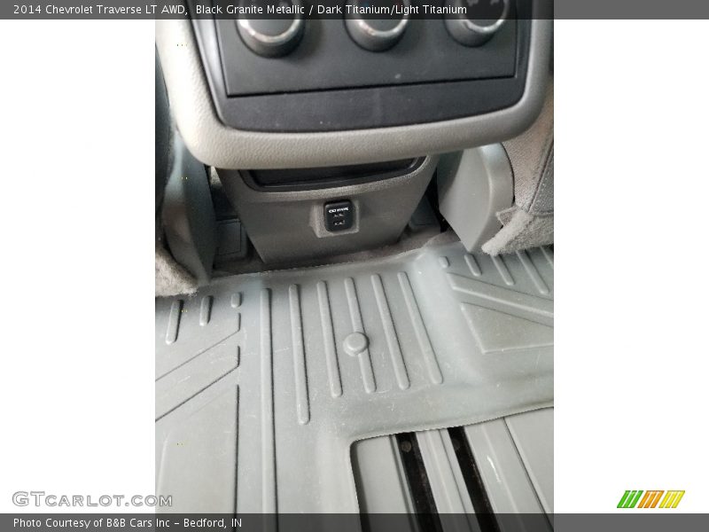 Black Granite Metallic / Dark Titanium/Light Titanium 2014 Chevrolet Traverse LT AWD