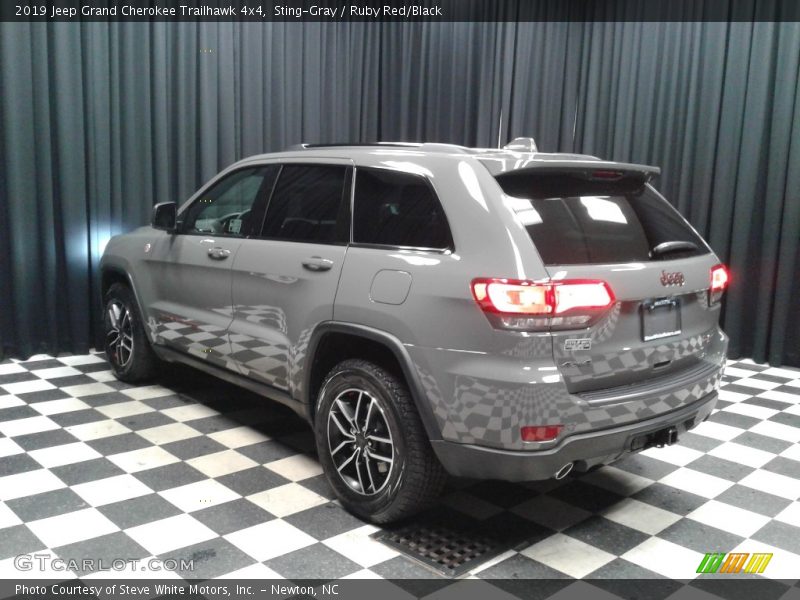 Sting-Gray / Ruby Red/Black 2019 Jeep Grand Cherokee Trailhawk 4x4