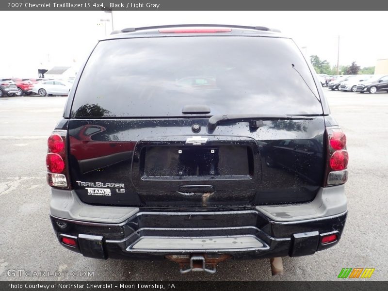 Black / Light Gray 2007 Chevrolet TrailBlazer LS 4x4