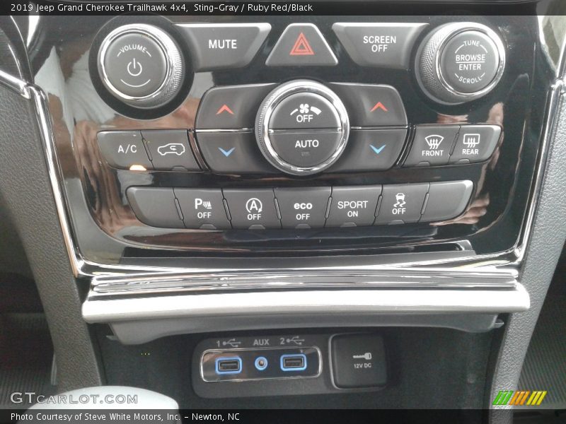 Sting-Gray / Ruby Red/Black 2019 Jeep Grand Cherokee Trailhawk 4x4