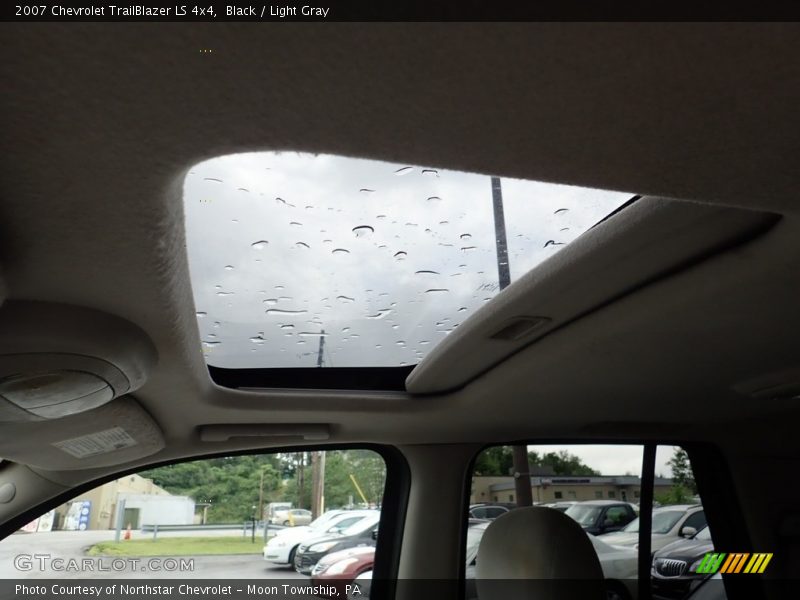 Black / Light Gray 2007 Chevrolet TrailBlazer LS 4x4
